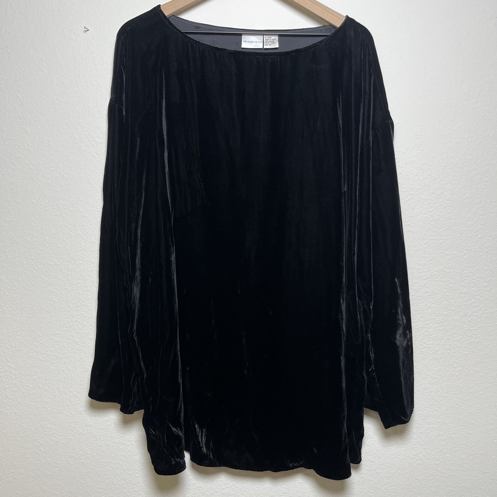 Newport News Women Velvet Top 18 Black Lagenlook Minimalist Scoop Neck Long Slee